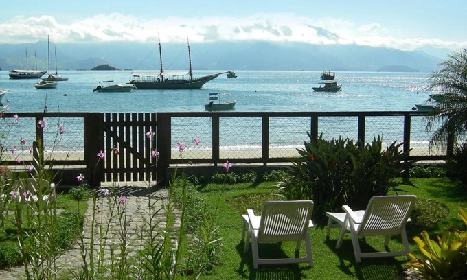 Ilha Grande Hotel | Oceanfront Bliss at Pousada Ancoradouro - Rated 9/10!