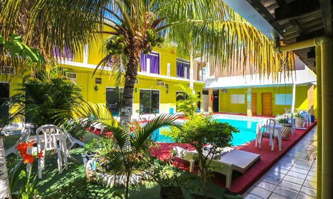 Area Central Hotel | Discover Pousada Aquarius: Oceanfront Retreat with Pool