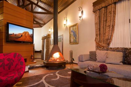 Jaguaribe Hotel | Discover Pousada Ararinha Azul - Guest Rated 9/10
