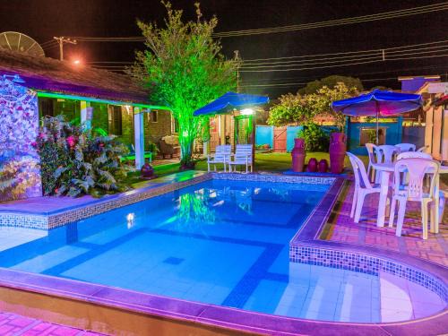 Itaunas Hotel | Discover Pousada Askalon: Family-Friendly with Pool Access