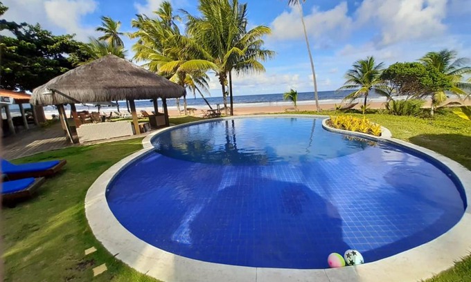 Marau Hotel | Discover Pousada Bahia Boa: Oceanfront Oasis with Pool
