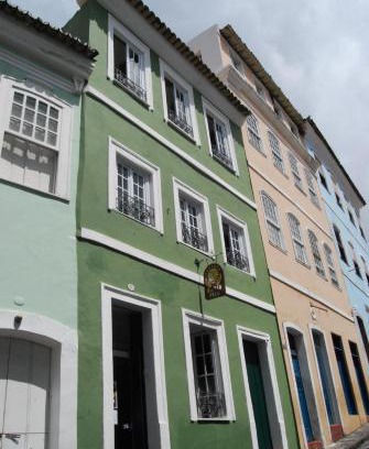 Santo Antonio Hotel | Family-Friendly Pousada Bahia Pelô with Inviting Hot Tub
