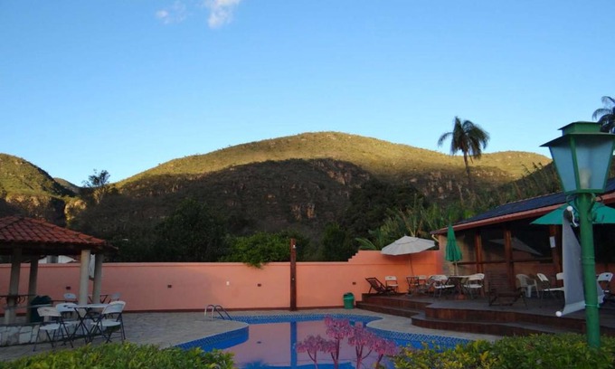 Serra do Cipo Hotel | Cozy Pousada Banana Cipó with Ocean View & Pool Access