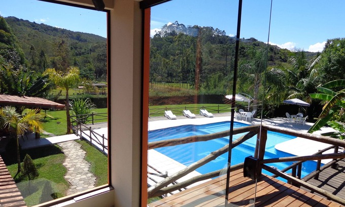 Nazare Paulista Hotel | Discover Pousada Bezerra: Pool, Spa & Family-Friendly Fun