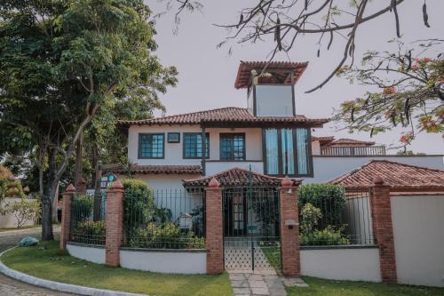 Manguinhos Hotel | Beloved Pousada Blue Moon: Accessible & Family-Friendly Stay