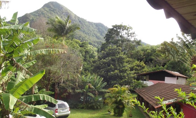 Sao Pedro da Serra Hotel | Budget-Friendly Stay at Pousada Bom Bocado with Pool Access