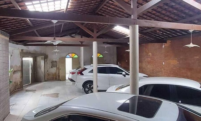 Baixo Sao Francisco Hotel | Budget-Friendly Stay at Pousada Bomfim with Family Amenities