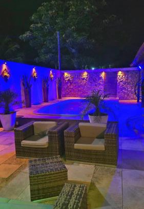 Cabo Frio Hotel | Discover Pousada Bon Vivant: 9/10 Guest-Rated Retreat
