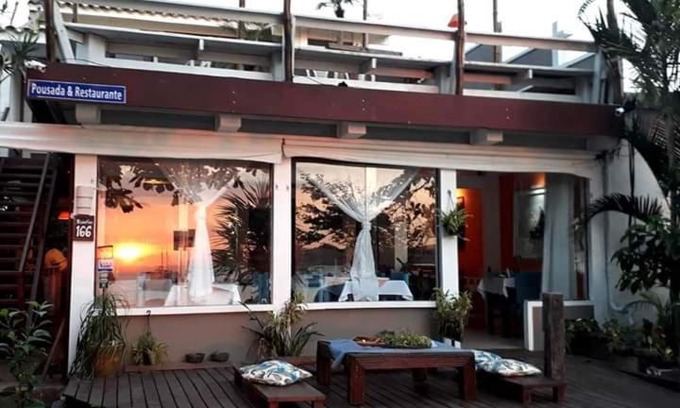 Ossos Hotel | Inviting Oceanfront Pousada Bonfim with Breakfast & Hot Tub