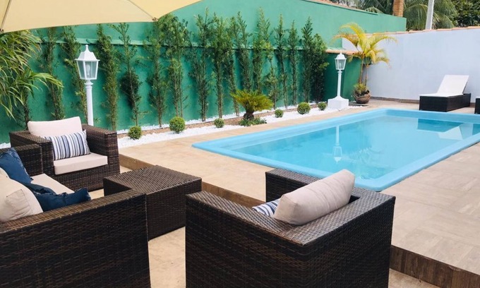 Parque Oasis Condo | Pousada Triple Suite: Poolside Relaxation Steps from the Sea