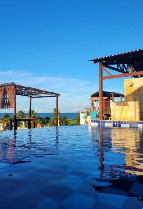 Touros House | Pet-Friendly Pousada Bugaendrus with Pool & Hot Tub