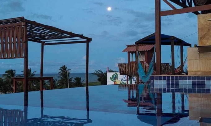 Touros Hotel | Relax at Pousada Bugaendrus with Pool and Spa Amenities