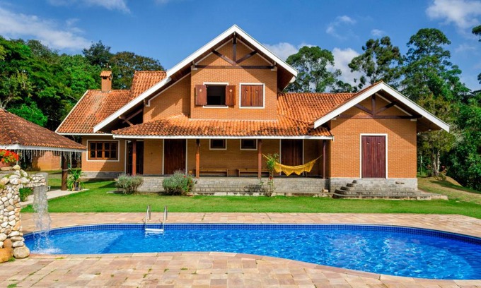 Santo Antonio do Pinhal Hotel | Serene Oceanfront Retreat at Pousada Casa Da Colina