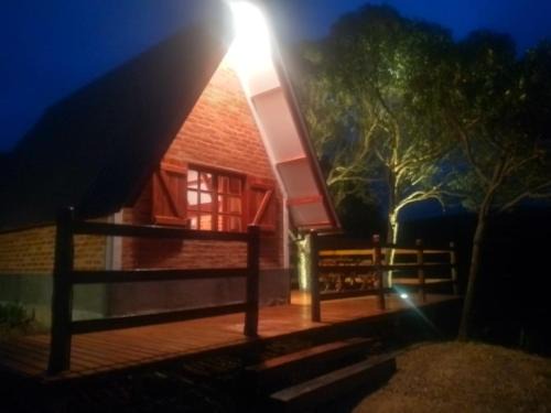 Luminarias Hotel | Relax at Pousada Cachoeira Esmeralda with Pool & Spa