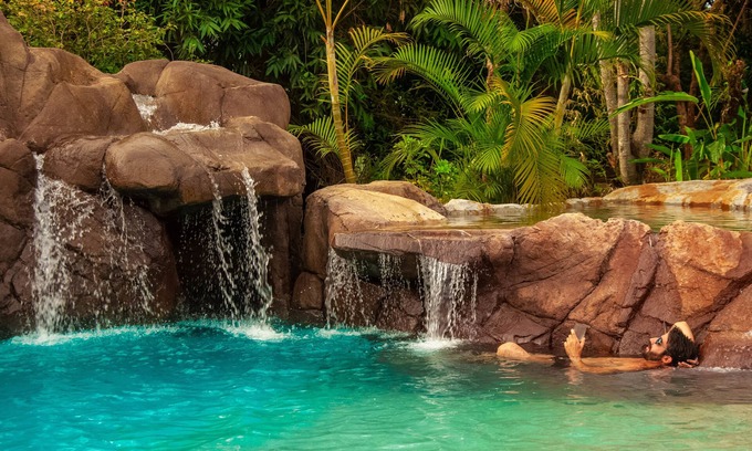 Sao Jorge Hotel | Relax at Pousada Caminho das Cachoeiras with Pool & Spa