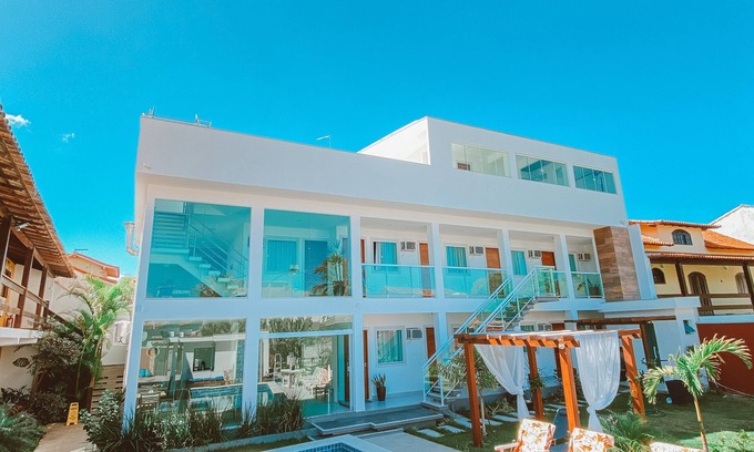 Pero Hotel | Family-Friendly Pousada Caminho Do Mar with Pool Access