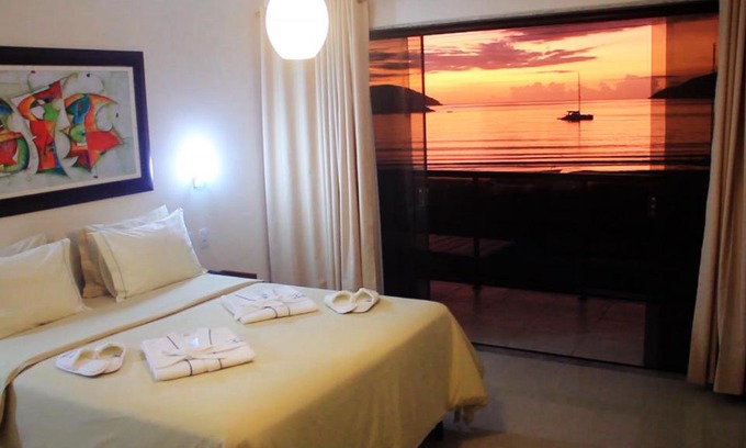 Arraial do Cabo Hotel | Oceanfront Escape at Pousada Canto da Baleia - 9/10 Rating