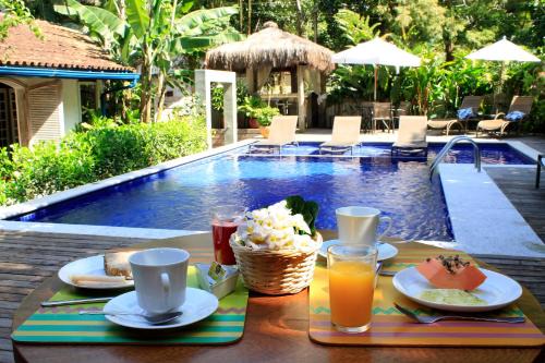 Sao Sebastiao Hotel | Discover Pousada Canto do Camburi with Ocean Views & Pool