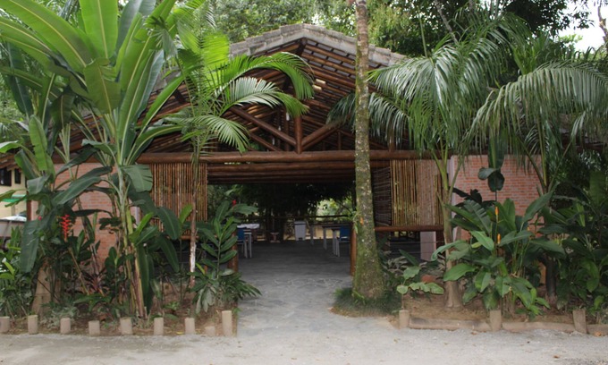 Boicucanga Beach Hotel | Relax at Pousada Canto Verde: Pool, Spa & Family Fun