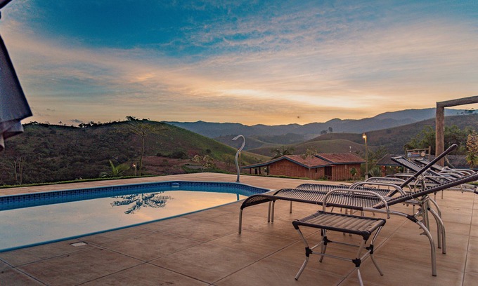 Monteiro Lobato Hotel | Relax at Pousada Capim Limão: Guest Rated 9.8, Pool & Spa