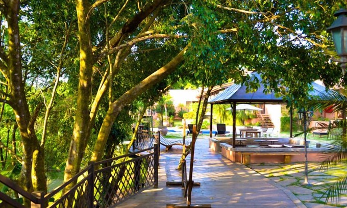 Chapada dos Guimaraes Hotel | Discover Pousada Casa Da Quineira: Family-Friendly Retreat