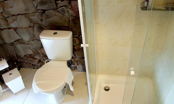 Bento Goncalves Hotel | Pet-Friendly Pousada Casa Barp with Excellent Reviews