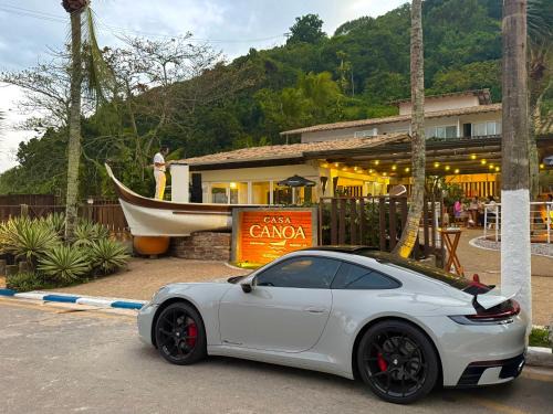 Tombo Hotel | Relax at Casa Canoa Hotel Boutique with Oceanfront Pool
