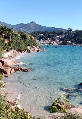 Governador Celso Ramos Hotel | Ocean View Retreat at Pousada Casa do Oscar, Rated 9/10