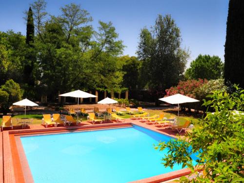 Alvito Hotel | Enchanting Pousada Castelo de Alvito with Ocean Views
