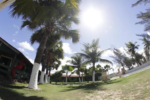 Sirinhaem Hotel | Relax at Pousada Cataventos with Oceanfront Views & Pool