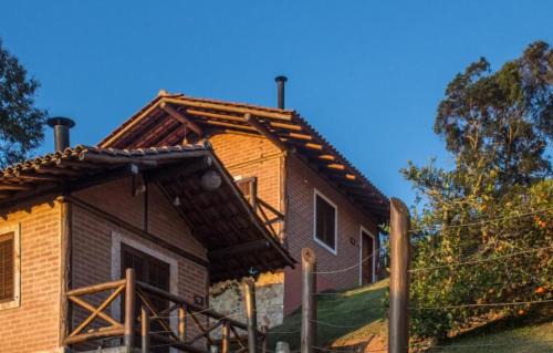 Santo Antonio do Pinhal Hotel | Inviting Pousada Chales Rancho Caipira with Breakfast Included