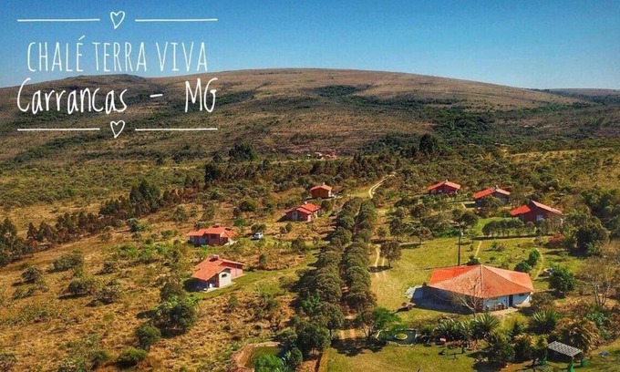 Carrancas House | Inviting Pousada Chalé Terra Viva: Breakfast & Hot Tub Bliss