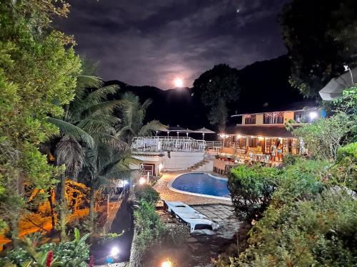 Petropolis Hotel | Discover Pousada Chale da Montanha: Family-Friendly Retreat