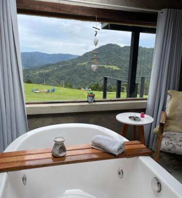 Urubici Cabin | Top-Rated Cabana Monte - Pet Friendly with Hot Tub Access