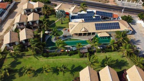 Coqueiro Hotel | Cozy Pousada Coqueiro Beach: Oceanfront Retreat with Pool