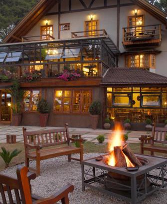 Loteamento Jardim Veu da Noiva Hotel | Discover Pousada Da Pedra: 4-Star Oceanfront Retreat
