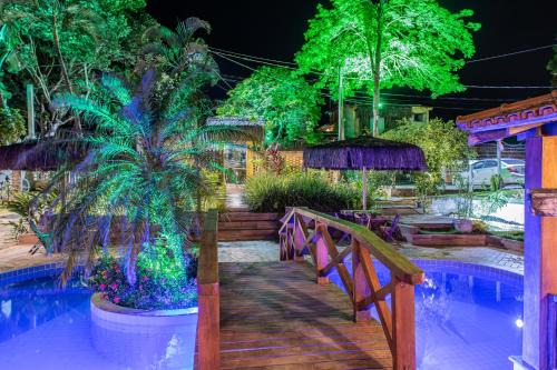 Itaunas Hotel | Relax at Pousada Das Araras with Oceanfront Pool Access