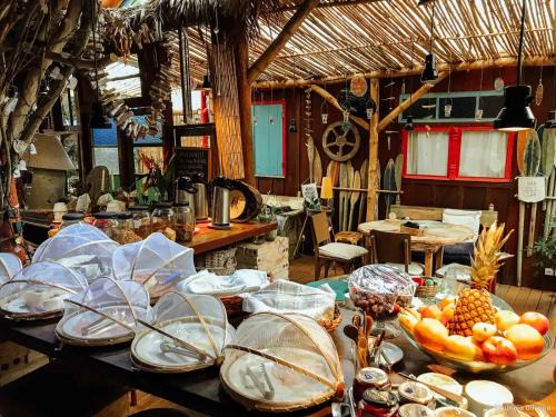 Paranagua Hotel | Guest Rated 10/10: Enjoy Breakfast at Pousada das Meninas