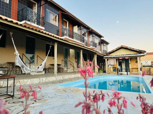 Resende Costa Hotel | Welcoming Pousada DDB: Pet-Friendly Stay with Pool Access