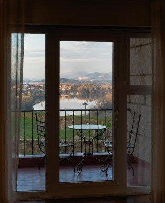 Valenca Hotel | Welcome to Pousada de Valença: Family-Friendly Retreat