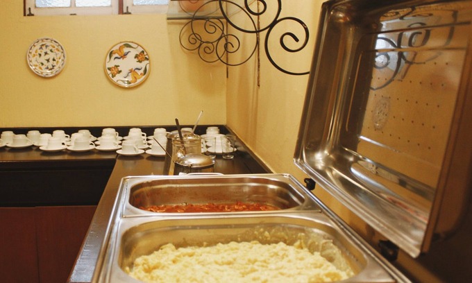 Macae Hotel | Budget-Friendly Pousada Del Rey with Breakfast & Family Amenities