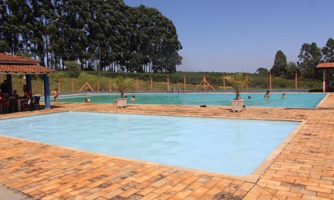 Itamogi Hotel | Cozy Pousada do Brasinha: Poolside Retreat Awaits You