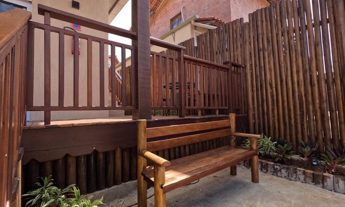 Floresta Velha Bed & Breakfast | Ocean View Retreat at Pousada do Nica with Breakfast