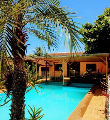 Itaipulandia Hotel | Pet-Friendly Pousada Don Blu with Ocean View & Breakfast