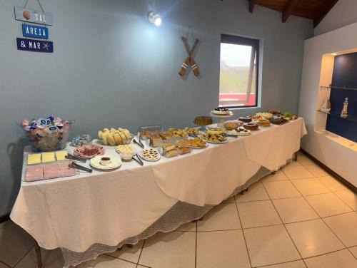 Village da Ferradura Hotel | Discover Pousada dos Guardiões: Oceanfront Bliss Awaits