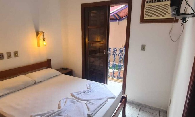 Acarau Hotel | Inviting Pousada Double Room with Pool Access for Families