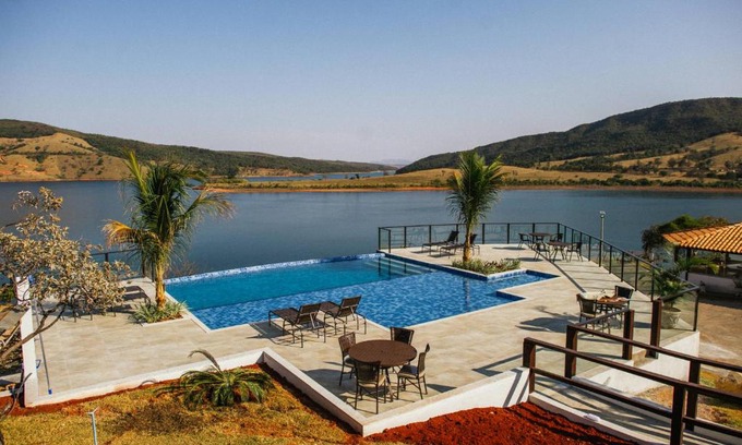 Capitolio Hotel | Pousada Enseada da Ilha: Oceanfront Getaway with Pool