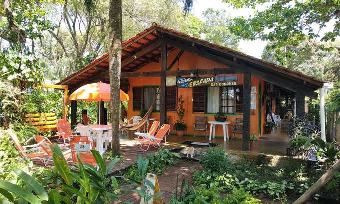Paranagua Hotel | Oceanfront Pousada Enseada das Conchas - 10/10 Guest Rated