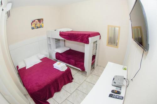 Praia da Armacao do Itapocoroi Cabin | Guest Rated: Pousada Esperança - Family Friendly Retreat