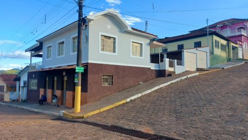 Pedralva House | Top-Rated Casa no Bairro Pedrão-MG: Pet & Child Friendly